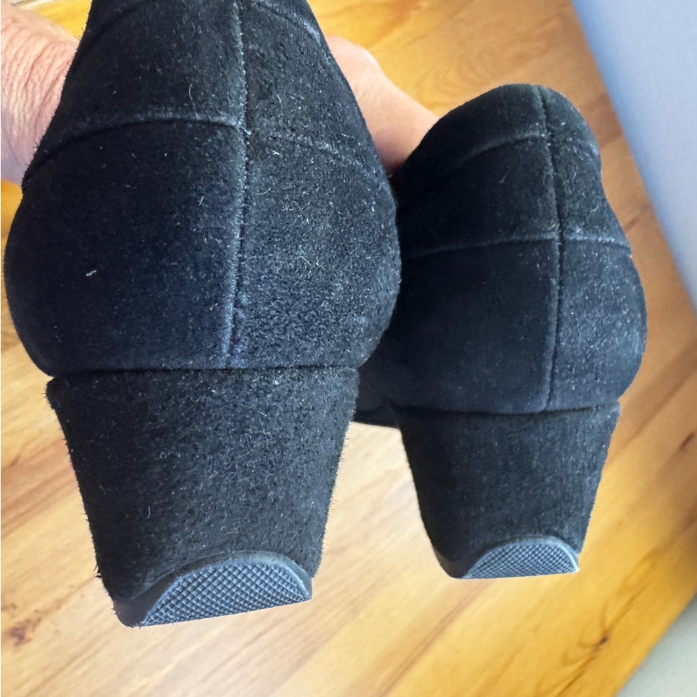 Anita black suede shoes size 6.5 - Picture 4 of 11